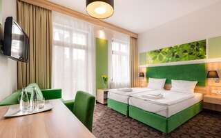 Отель Cottonina Hotel & Mineral SPA Resort Сверадув-Здруй Двухместный номер с 1 кроватью или 2 отдельными кроватями-1
